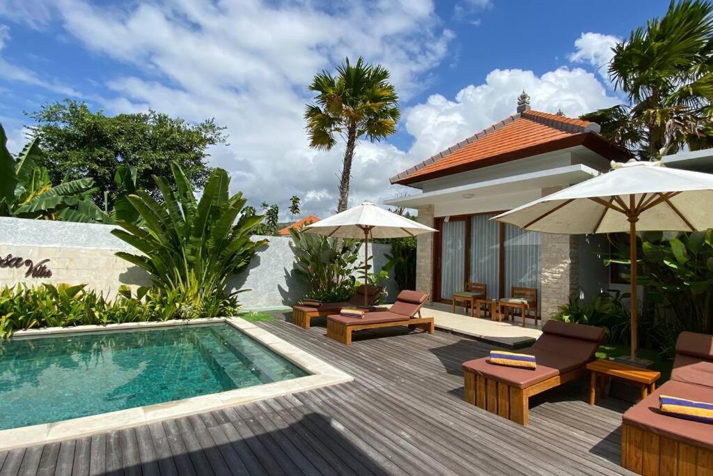 Nau Nusa Villa Batununggul Ngoại thất bức ảnh