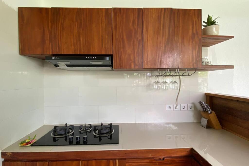 Nau Nusa Villa Batununggul Ngoại thất bức ảnh