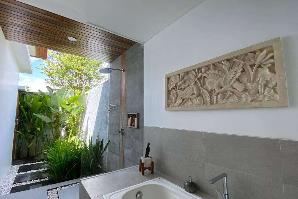 Nau Nusa Villa Batununggul Ngoại thất bức ảnh